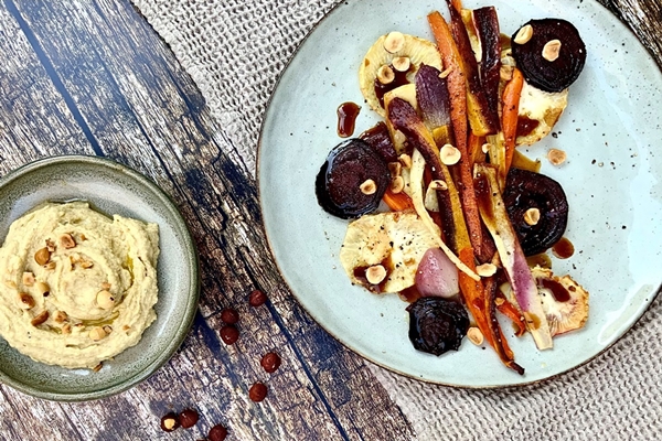 Wurzelgemüse mit Hummus