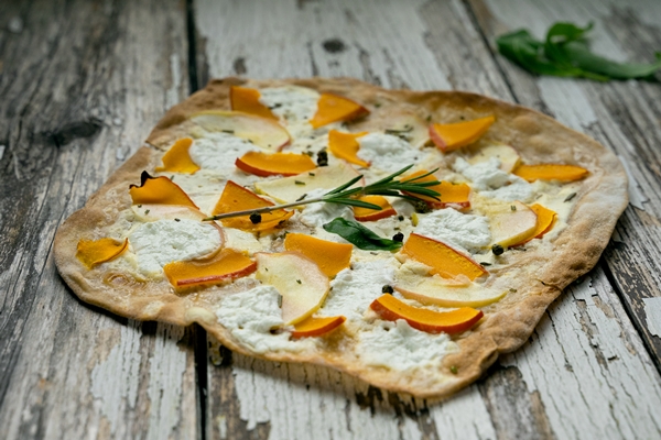 Flammkuchen mit Kürbis