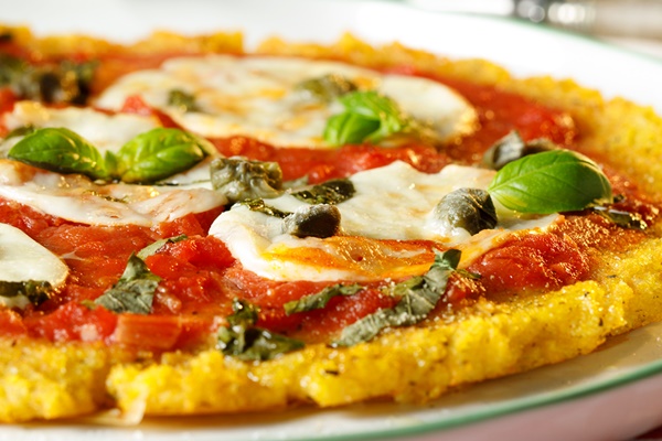 Polenta-Pizza