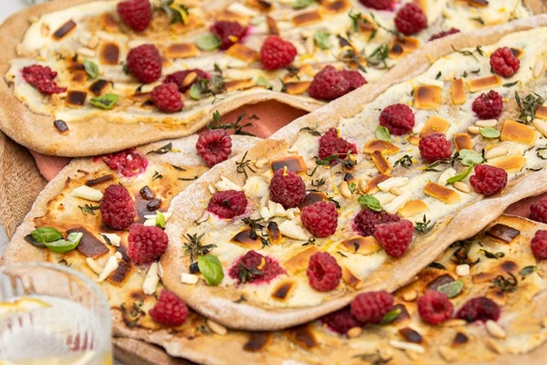 Flammkuchen mit weißer Schokolade
